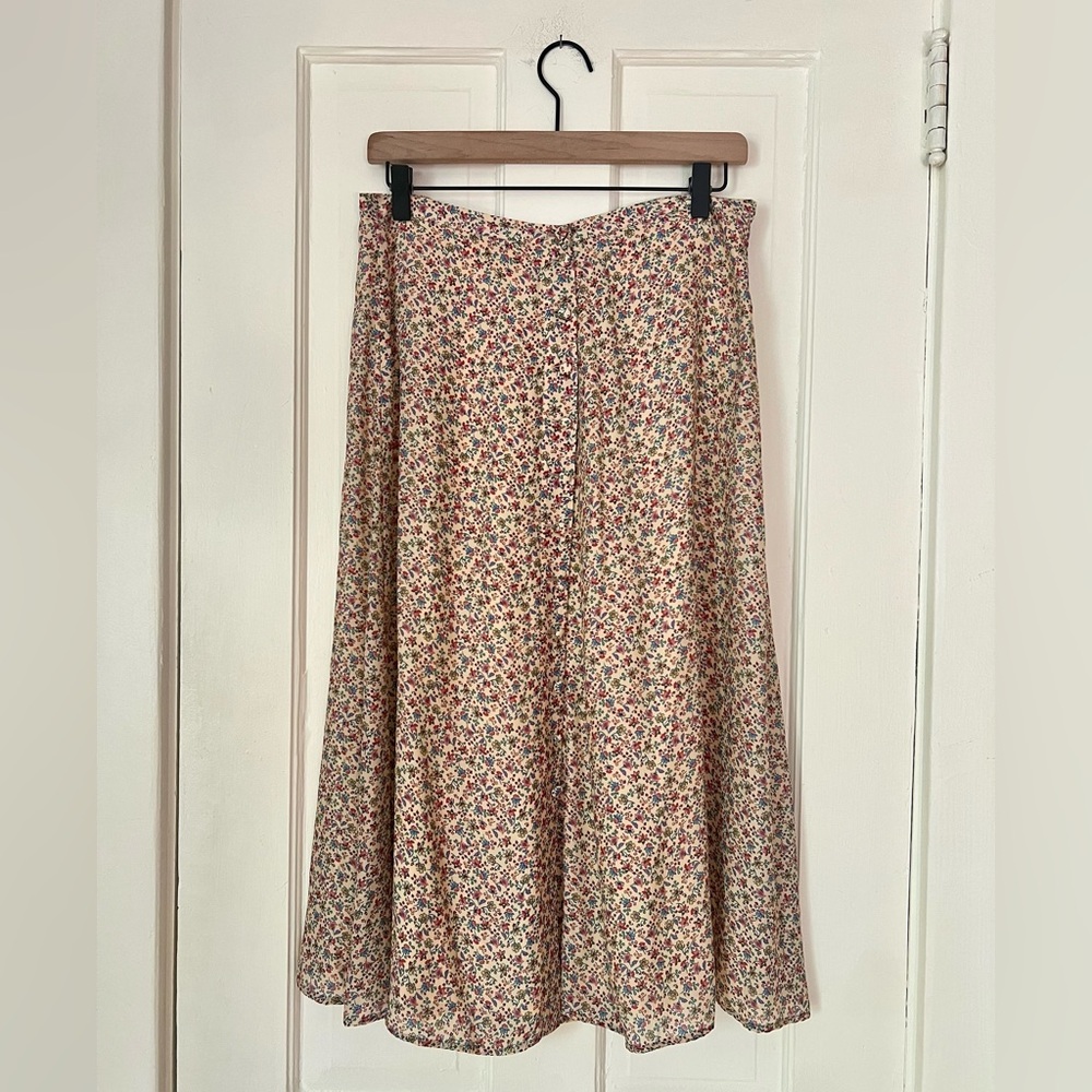 Sézane Nalla Skirt floral print on beige background, size 8 FR 40